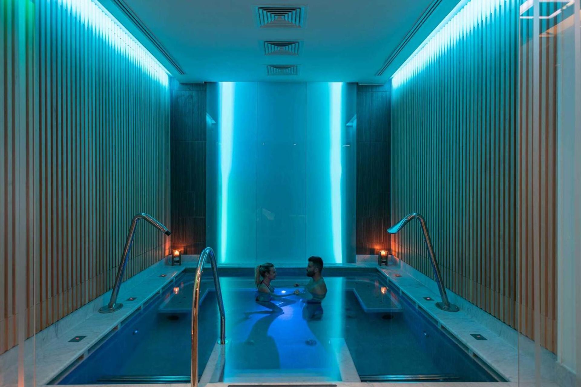 Grand & Riviera Hotel 4*