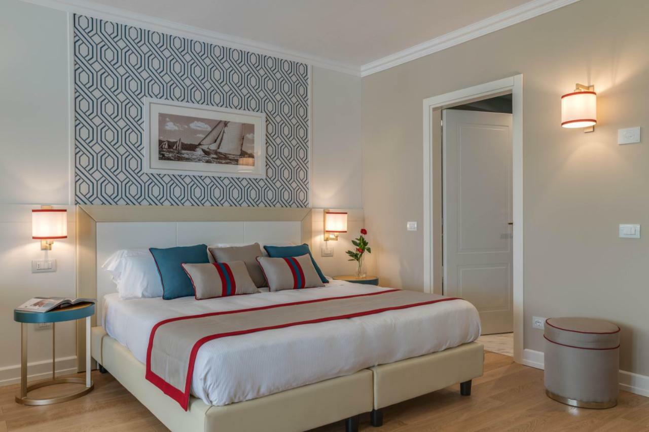 Hotel Grand & Riviera 4*