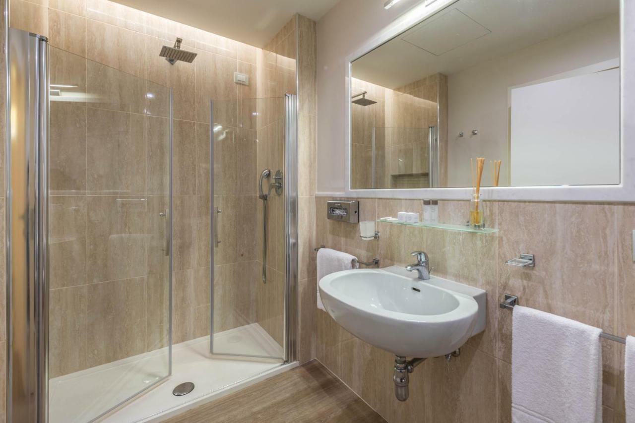 Grand & Riviera 4*